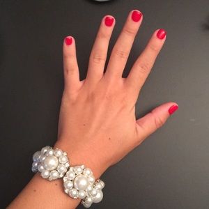 Pearl/Cubic zirconia stretchy bracelet
